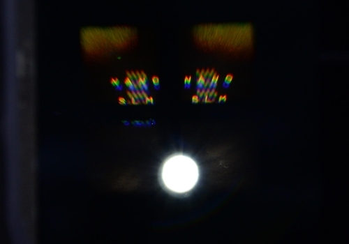 LED를 이용해 홀로그램영상(NANO SLM)이 띄워진 모습