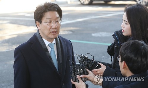 이정미 재판관 후임 인선문제 놓고 국회 소추위원 '엇박자' - 1