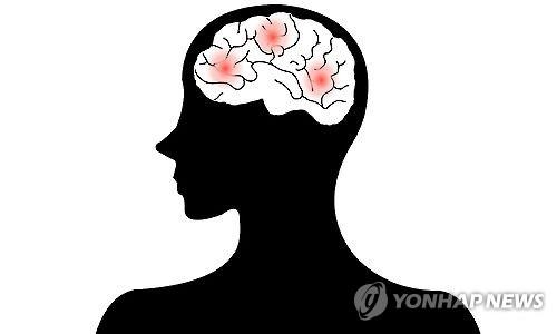 "갑자기 팔다리 마비" 뇌졸중 택배기사 주차 차량 12대 '쾅' - 1