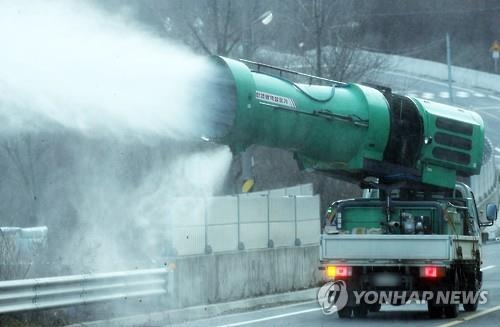 '항체율 0%' 양돈농장 적발…구제역 소보다 돼지가 더 위험 - 2