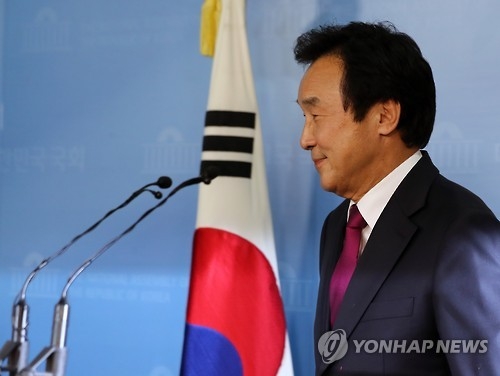 秋 "야심 보일때 아냐" 孫 직격…문재인·안희정은 공격 자제 - 1