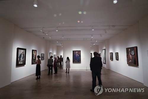 美 메트로폴리탄 박물관 전시장 전경