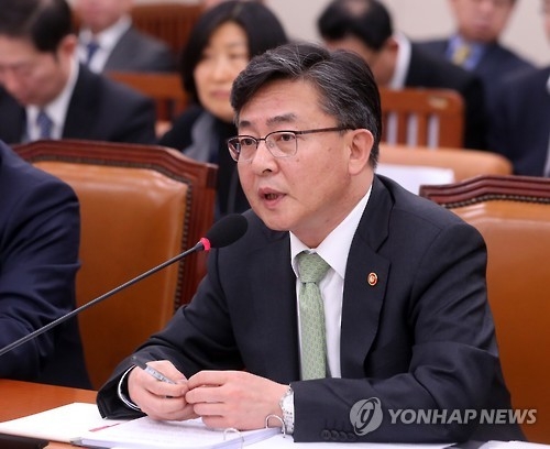 홍용표 "개성공단 재개하면 국제사회 제재 협조에 일탈" - 1
