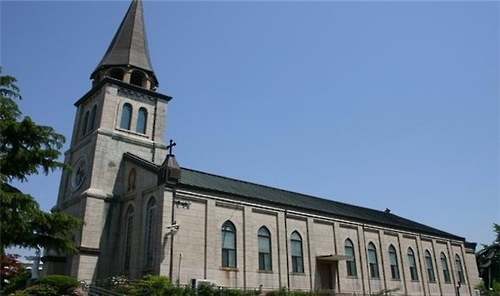 군산 둔율동 성당 전경
