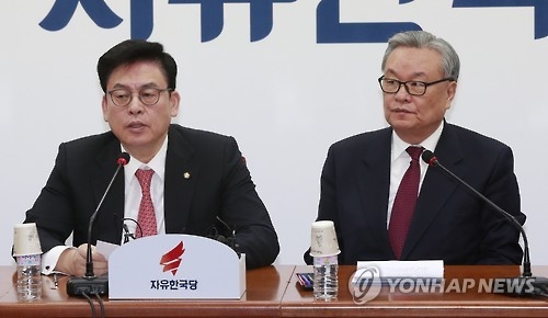정우택 "헌재 결정 후에도 특검하는 건 대선용 정치수단" - 1