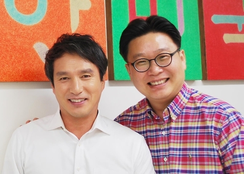 배우 조재현(왼쪽)과 서경덕 성신여대 교수