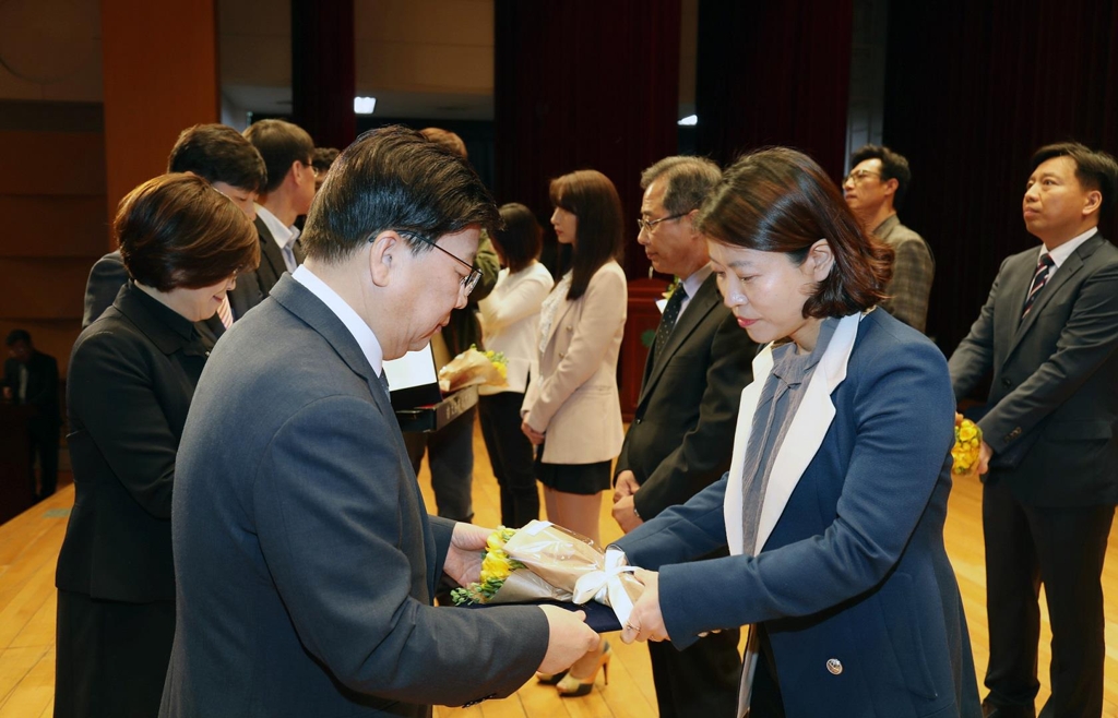 보건의 날 기념식 유공자 표창