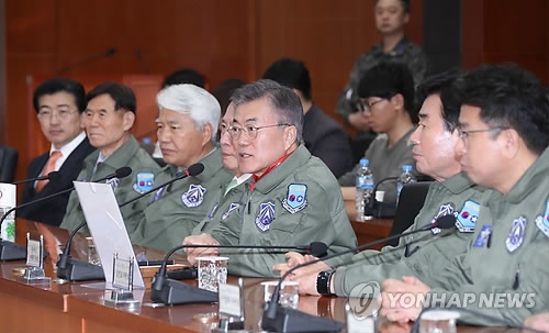 文 "北핵실험시 체제유지 어려울 것"…軍부대방문 대북경고 - 1