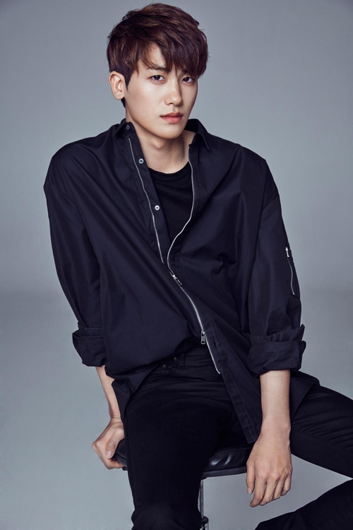 박형식, 송혜교·유아인과 한솥밥 - 1