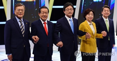"문재인 42.4%로 선두…홍준표·안철수 18.6% 동률"<리얼미터>(종합) - 1