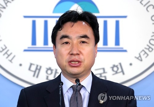 文측, 이용주 고발…"文 아들 채용특혜 허위사실 퍼뜨려"(종합) - 1