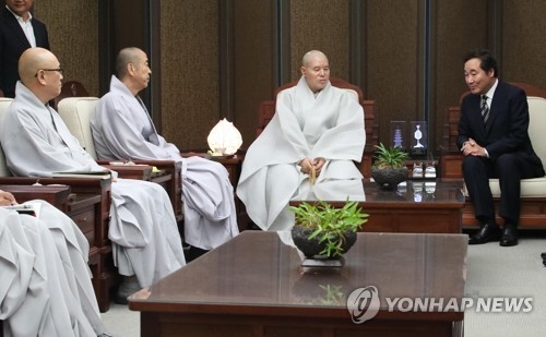 조계사 찾은 이 총리