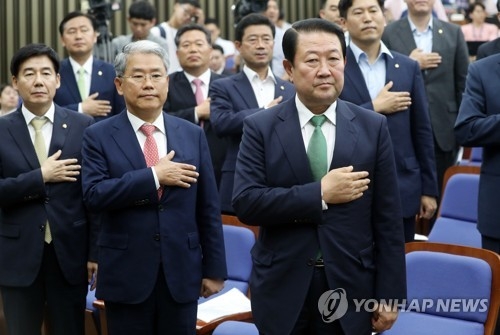 청문정국 거센 파고…강경화 '빨간불', 김이수 '안갯속' - 1