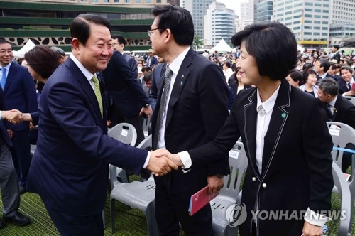 국민의당, '여당과 야당 사이' 중재자론 묘수찾기 고심 - 1