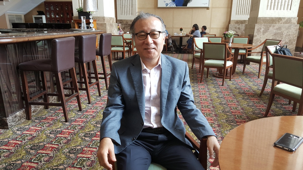 연합뉴스와 인터뷰하는 한정화 전 중소기업청장