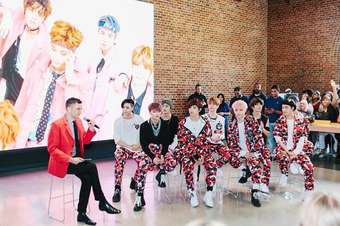 지난 25일(현지시간) 미국 애플사의 프로그램 '투데이 앳 애플'에 참석한 NCT 127