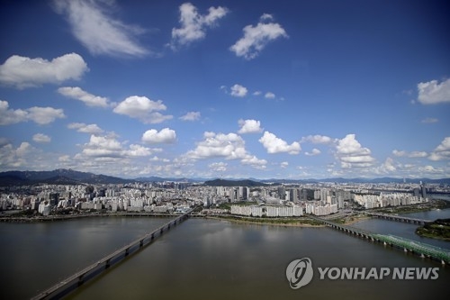 '푹푹 찐다'…충북 30도 웃도는 무더위 지속 - 1