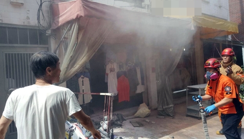 부산 연제구 연동시장 화재 진압
