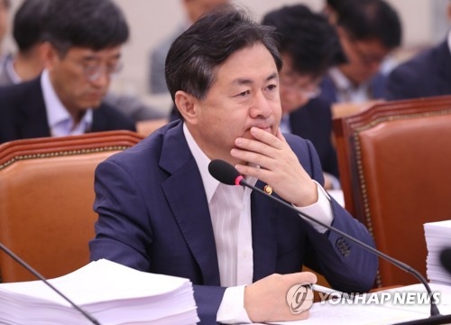 해수부 노조 "즉흥적 자료요구 자제해달라"…국회 '발끈' - 1