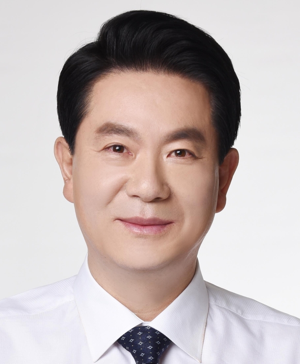 이동섭 "서울대 교수 120명, 사외이사 투잡…평균연봉 5천만원" - 1