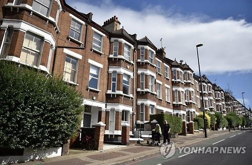 英 광범위한 인종차별 '민낯'…정부 첫 '인종차별 보고서' 공개 - 1