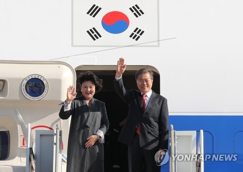 文대통령, 7박8일간 동남아 3國 순방 마치고 귀국길 올라 - 1