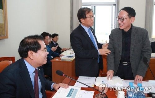 "일단 올리고 보자"…상임위 예산 증액요구 10조원 육박 - 2