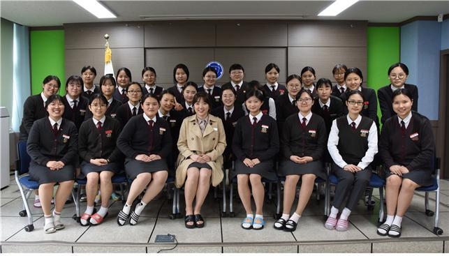 대전여상 펀드투자권유대행인 자격증 대비반 학생들