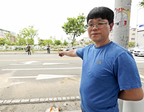 사고 당시 상황을 설명하는 김재형씨.