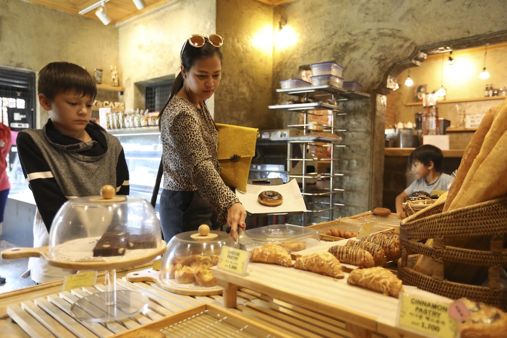 키갈리의 명소로 자리 잡은 한국인 빵집 라즈만나(Rz Manna)(성연재 기자)