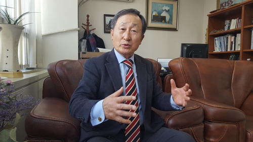 신현웅 웅진재단 이사장은 "다문화가족에 대한 지원과 배려는 필요하지만 드러나지 않게 하는 것이 중요하다"고 강조했다.