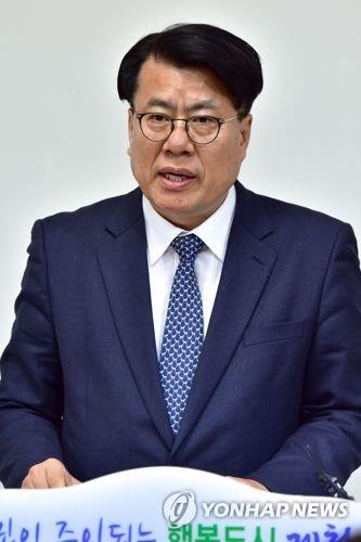 검찰, 공직선거법 위반 이근규 전 제천시장 벌금 300만원 구형 - 1