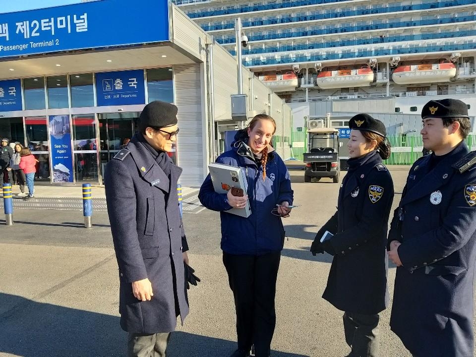 관광경찰 도움으로 택시비 돌려받은 영국 관광객