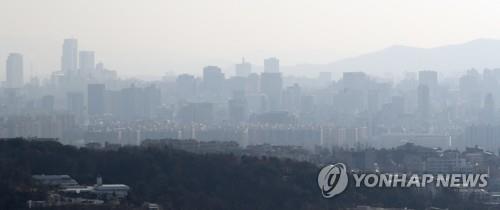미세먼지에 덮인 도시