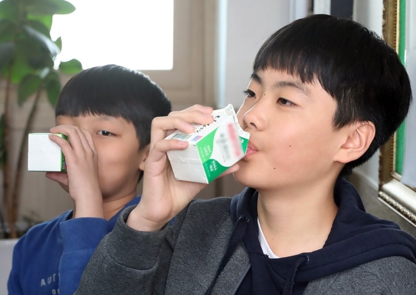 경남 고성군 초등생 무상 우유 급식