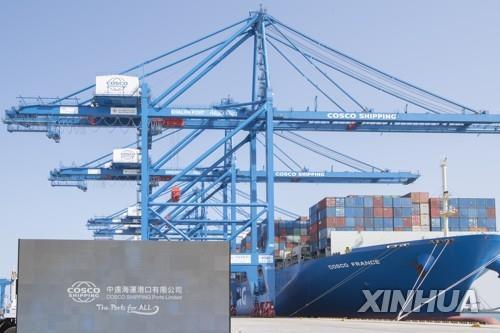 UAE 아부다비의 칼리파 항구