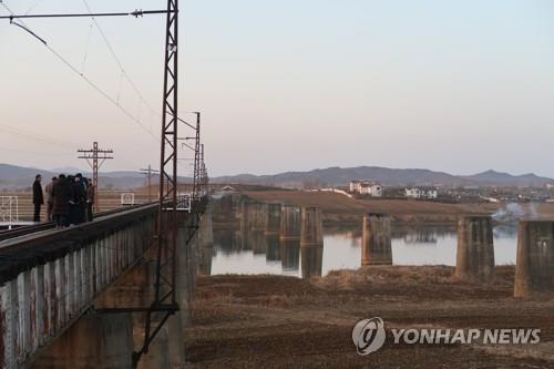 경의선 남북 공동조사단, 룡진강 교량 점검