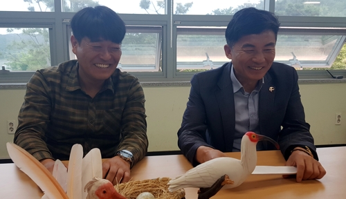 우포 따오기 복원 두 주역