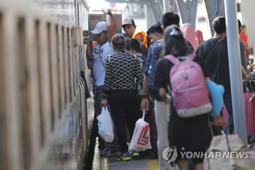 인도네시아 '르바란' 귀성 행렬
