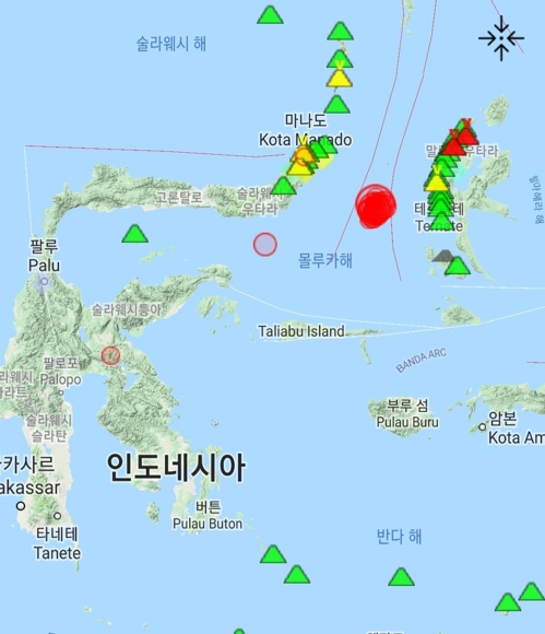 인니 6.9 강진과 10여 차례 여진(빨간 원)