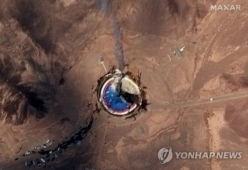 이란의 로켓발사가 실패한 것으로 보이는 위성 이미지 모습