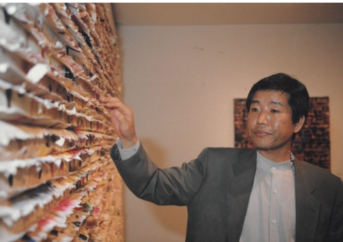 '연속성의 마무리'를 들여다보는 신성희 작가