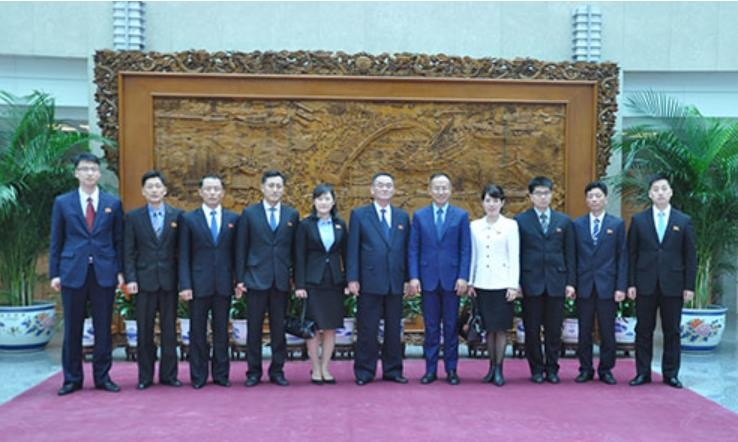 북한 청년 외교관 대표단 방중