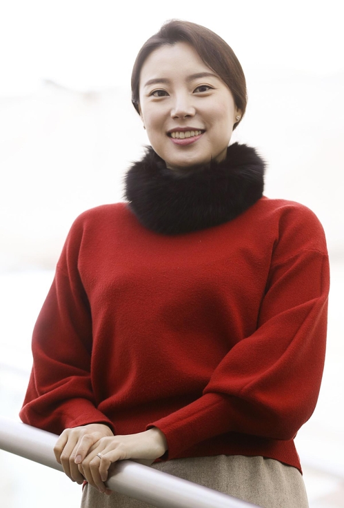 (서울=연합뉴스) 이재희 기자 = 소프라노 황수미가 서울 서초구 예술의전당에서 열린 연합뉴스와 인터뷰에 앞서 포즈를 취하고 있다. 2019.12.3 scape@yna.co.kr