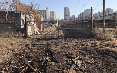 인천 부평미군기지 캠프마켓 북쪽의 끊어진 철길