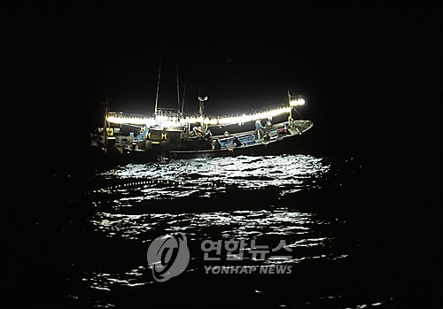 동해안 구룡포 오징어잡이배