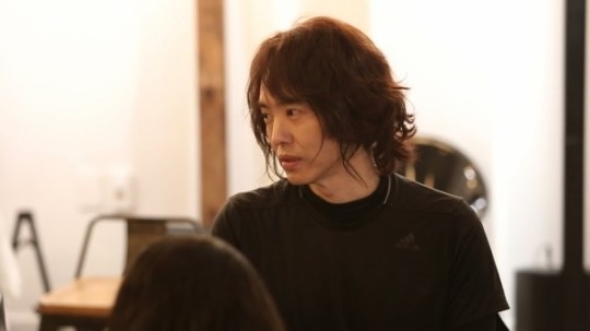 양준일
