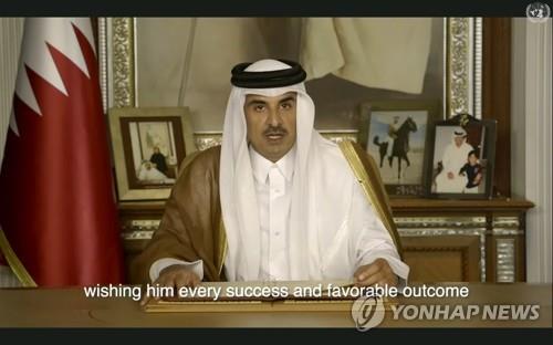 22일(현지시간) 제75차 유엔 총회에서 화상연설을 하는 카타르 군주(에미르) 셰이크 타밈 빈 하마드 알사니.[AP=연합뉴스] 