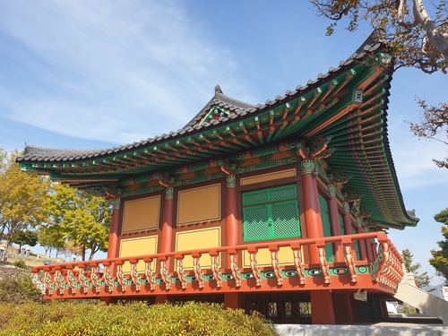새로 단장한 신암선열공원 단충사