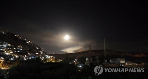 2018년 다마스쿠스 상공에서 방공 미사일이 발사된 모습